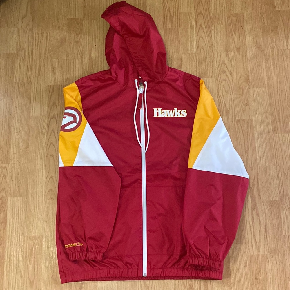 Mitchell & Ness Hardwood Classics Atlanta Hawks windbreaker- showroom sample L